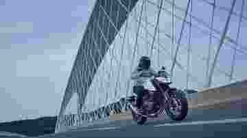 CB750 Hornet’te 400.000 TL’ye kadar vade farksız 12 ay taksit fırsatı.