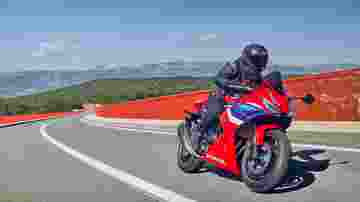 CBR500R’da 250.000 TL’ye vade farksız 12 ay taksit fırsatı.