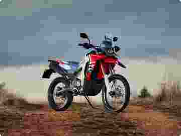 CRF250 Rally’de 300.000 TL’ye kadar vade farksız 12 ay taksit fırsatı.
