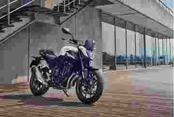 CB500 Hornet’te 450.000 TL’ye kadar vade farksız 12 ay taksit fırsatı.