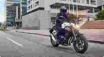 CB500 Hornet galeri görselleri