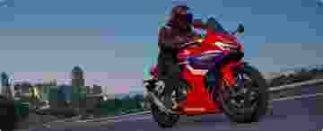 CBR500R galeri görselleri