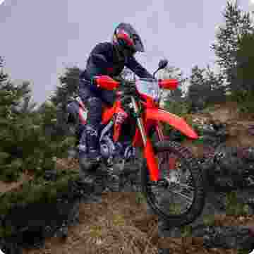 Hafif Şasisiyle Zorlu Koşullarda Rahat Sürüş