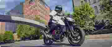 Şehri karıştırmaya geliyor.