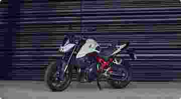 CB750 Hornet galeri görselleri