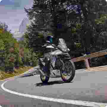 21/18 “ Ön ve Arka Tekerlek Boyutları: Her Yolu Hissedin